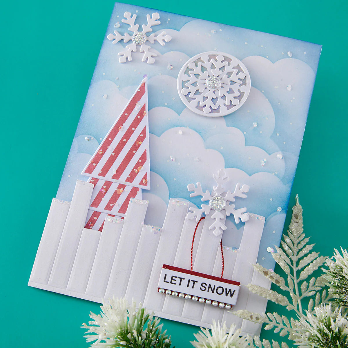 Spellbinders - Snowflake Wreath Etched Dies by Lisa Horton - S5-763